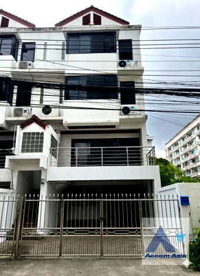 เช่าทาวน์โฮม ดิ เอ็มควอเทียร์ : 🔼🔽 AccomA 📩 Home Office 4 BR Townhouse in  Lumphini (AA45112)