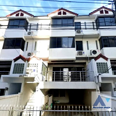 เช่าทาวน์โฮม ถนนเพลินจิต : 🔼🔽 AccomA 📩 Home Office 4 BR Townhouse in  Lumphini (AA20809)