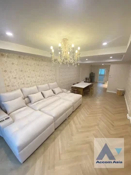 🔼🔽 AccomA 📩 Home Office 3 BR Townhouse in Wang Mai (AA45215)