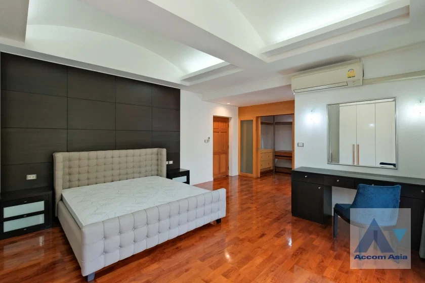 รูป 🔼🔽 AccomA 📩 Pet friendly,Private Swimming Pool 4 BR House in Phra Khanong Nuea (AA18616) - รูปที่ 19/20