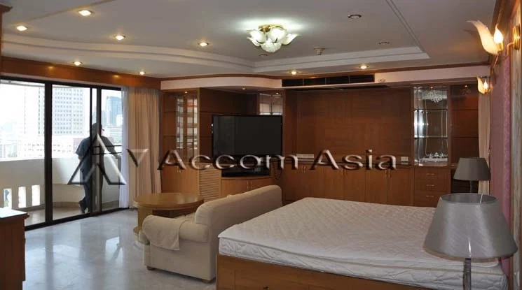 รูป 🔼🔽 AccomA 📩 Spacious wood-accented condo with private pool at Windsor Tower (24602) - รูปที่ 10/13