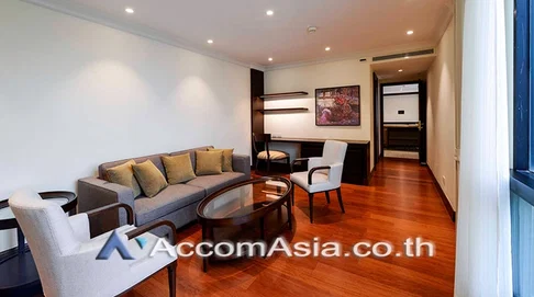 🔼🔽 AccomA 📩  3 BR Condominium @Somkid Gardens (AA23522)