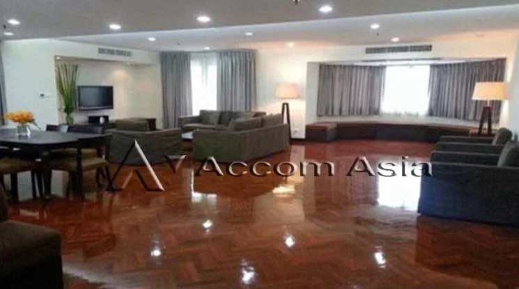 รูป 🔼🔽 AccomA 📩 Spacious condo with classic wood floor and cozy layout (1512286) - รูปที่ 1/6