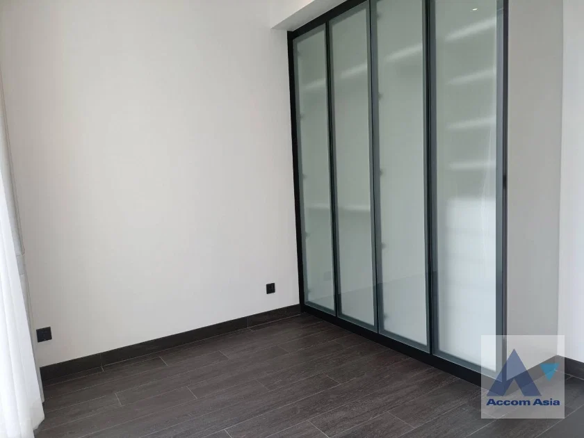 picture 🔼🔽 AccomA 📩 Minimal white condominium with clean lines in Sathorn area (AA43170) - 10/16