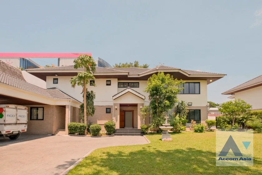 รูป 🔼🔽 AccomA 📩 Garden,Private Swimming Pool 4 BR House in Khlong Tan Nuea (6002301) - รูปที่ 1/20