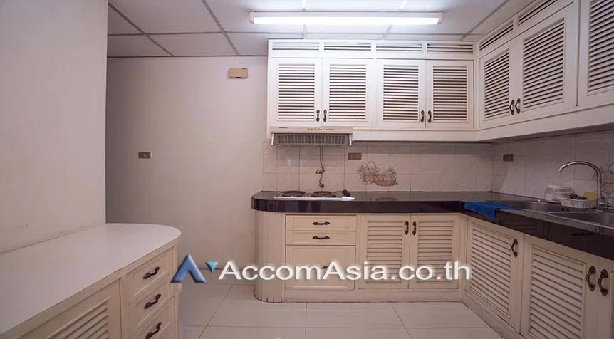 picture 🔼🔽 AccomA 📩  4 BR Condominium @Crystal Garden (23728) - 5/11