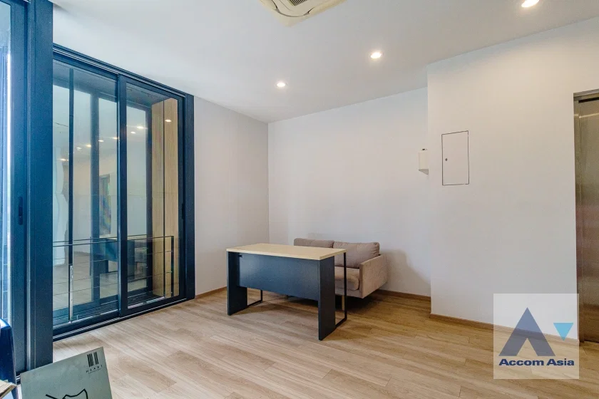 picture 🔼🔽 AccomA 📩 Pet friendly 4 BR Townhouse @Luxury Style in Prime Location (AA32361) - 12/20