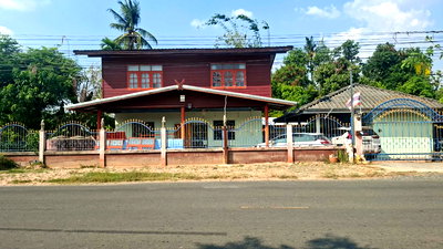 บ้านเดี่ยว เมืองสุรินทร์ สุรินทร์ : ขายถูก! บ้านพร้อมที่ดิน 183 ตร.ว. ใกล้ห้วยเสนง-ศูนย์ราชการสุรินทร์ ทำเลดีมาก ติดถนนลาดยาง น้ำไม่ท่วม เจ้าของขายเองเพราะดูแลไม่ทั่วถึง!