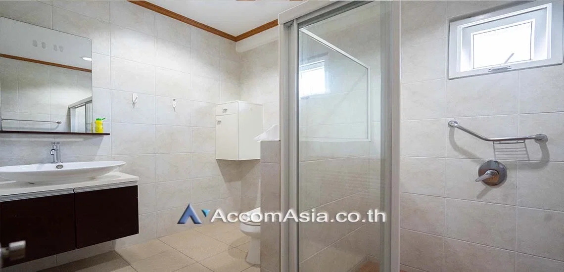 รูป 🔼🔽 AccomA 📩 Pet friendly,Home Office 3 BR House in Phra Khanong Nuea (13000588) - รูปที่ 13/19