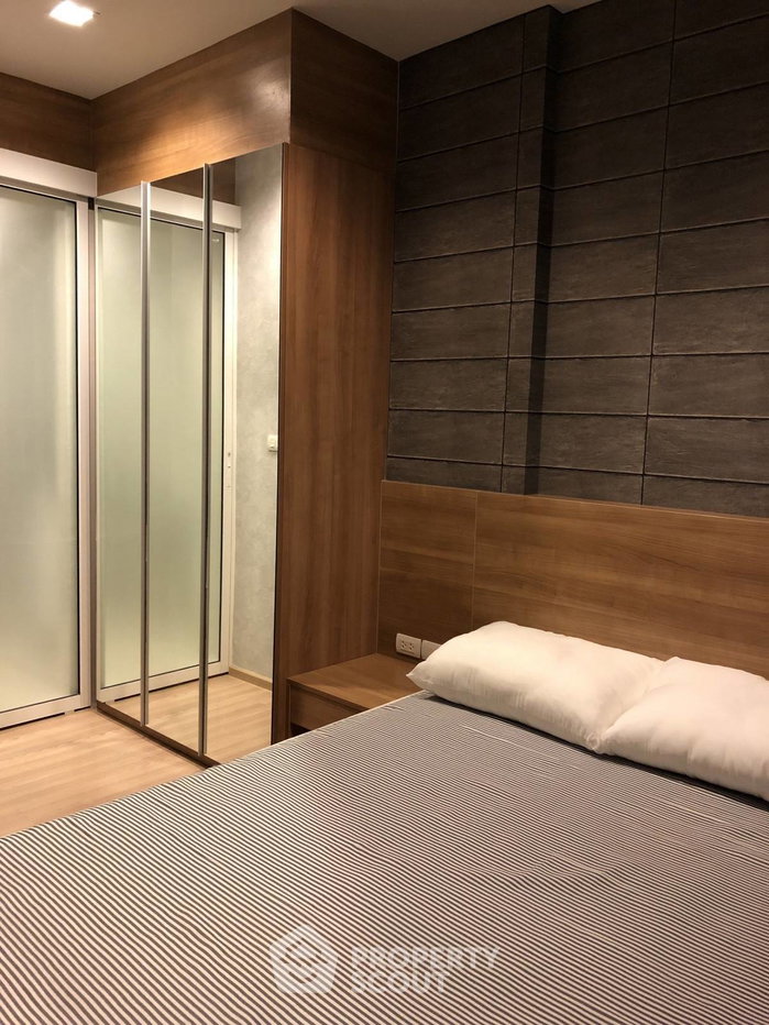 รูป คอนโด 1-ห้องนอน ที่ ริธึ่ม สาทร ใกล้ BTS สะพานตากสิน (ID 2445650) - รูปที่ 1/8