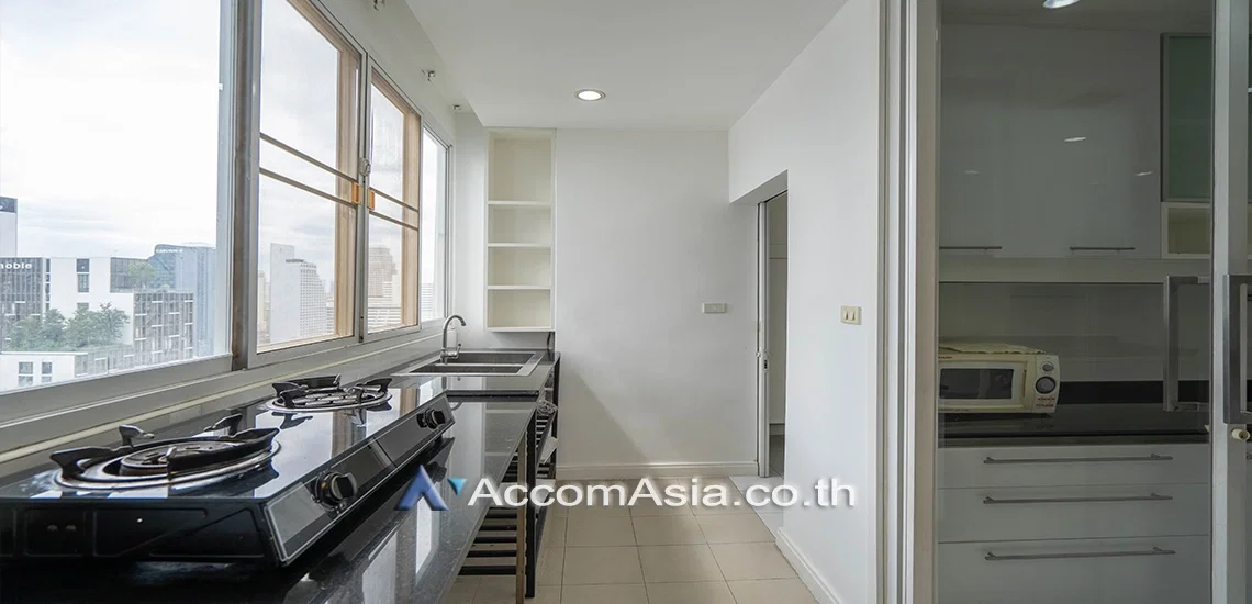 picture 🔼🔽 AccomA 📩 Modern condominium with open space and wood finishes (AA26581) - 7/17