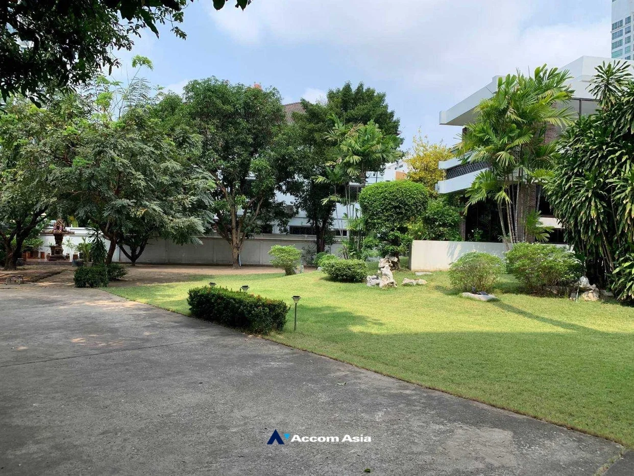 รูป 🔼🔽 AccomA 📩 Spacious detached house with garden in Phaholyothin (AA33608) - รูปที่ 3/7