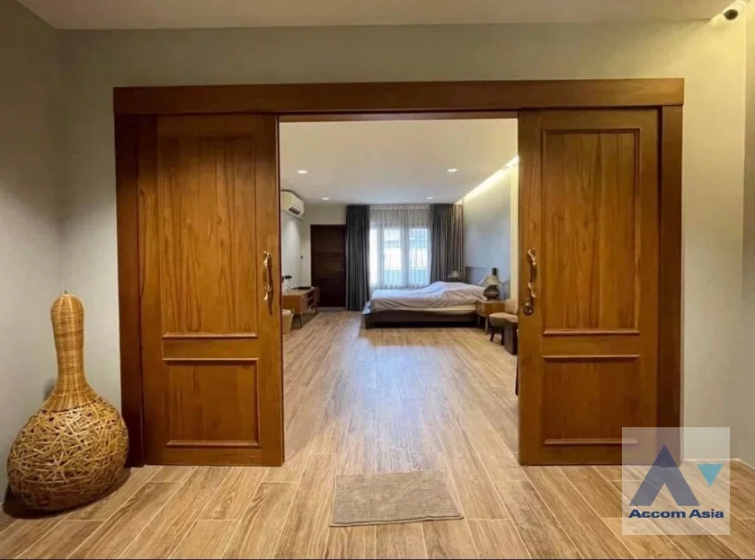 รูป 🔼🔽 AccomA 📩 Fully Furnished 2 BR Townhouse in Chong Nonsi (AA41836) - รูปที่ 14/17