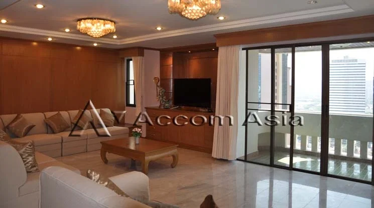 รูป 🔼🔽 AccomA 📩 Spacious wood-accented condo with private pool at Windsor Tower (24602) - รูปที่ 1/13