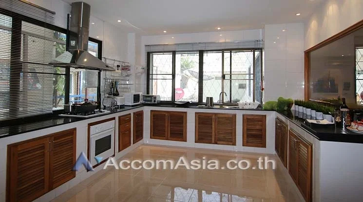 picture 🔼🔽 AccomA 📩 3 BR Condominium @Pearl Garden (AA10746) - 4/10