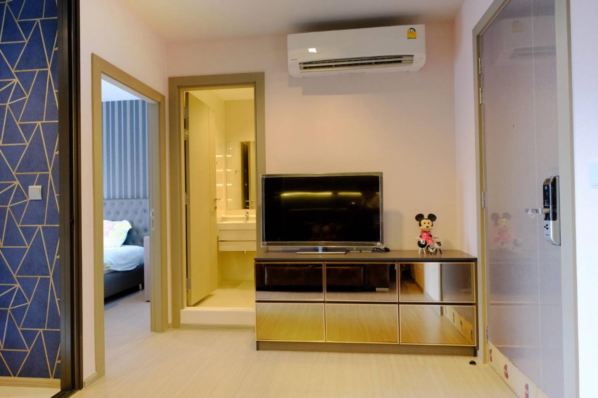 รูป ให้เช่า ไลฟ์ อโศก พระราม9 เดินไปMRT พระราม9 ได้ในระยะ300 เมตร จ่าย 44,000 เข้าอยู่ได้เลย - รูปที่ 7/9