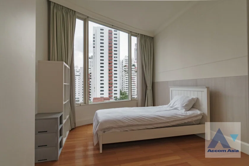 รูป 🔼🔽 AccomA 📩 Modern Bright Condo with Full-Length Windows in Sukhumvit (AA30109) - รูปที่ 17/20