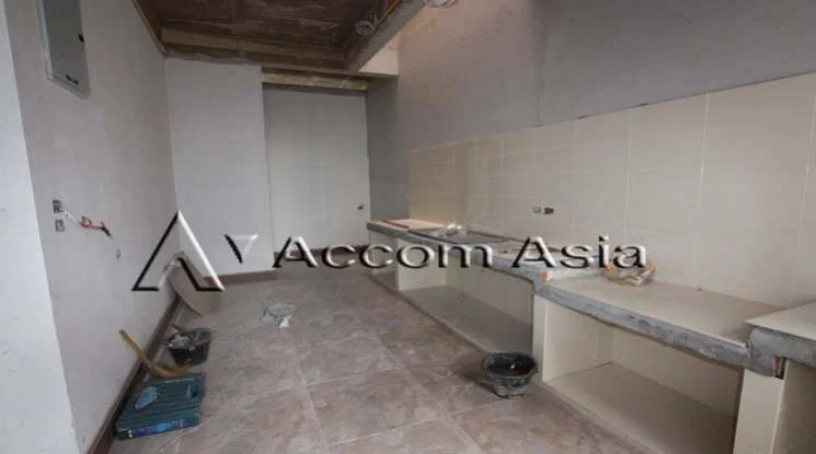 รูป 🔼🔽 AccomA 📩 Spacious house with large windows and renovation potential (1917732) - รูปที่ 6/9