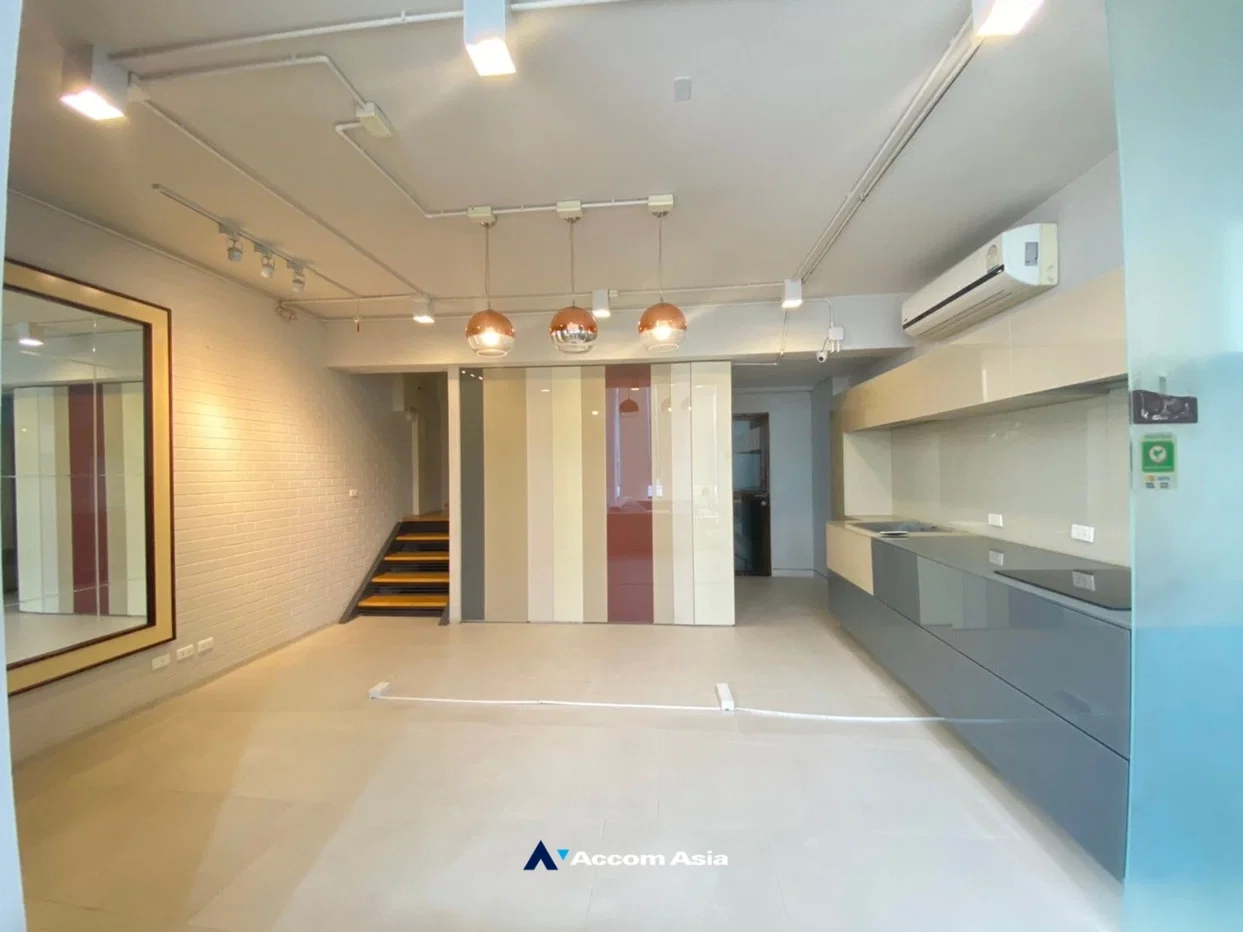 รูป 🔼🔽 AccomA 📩  Modern open-layout house in Punnawithi with high ceilings and natural light (AA15293 - รูปที่ 14/20