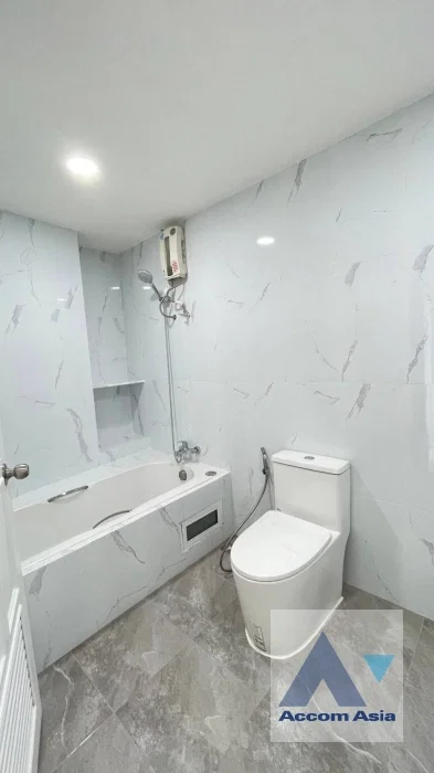 รูป 🔼🔽 AccomA 📩  3 BR Condominium @Fifty Fifth Tower (AA41864) - รูปที่ 13/14