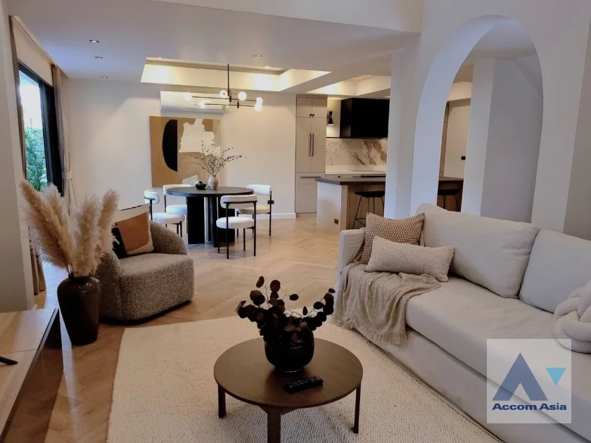picture 🔼🔽 AccomA 📩 Pet friendly,Corner Unit 3 BR House in Phra Khanong Nuea (AA35371) - 3/9