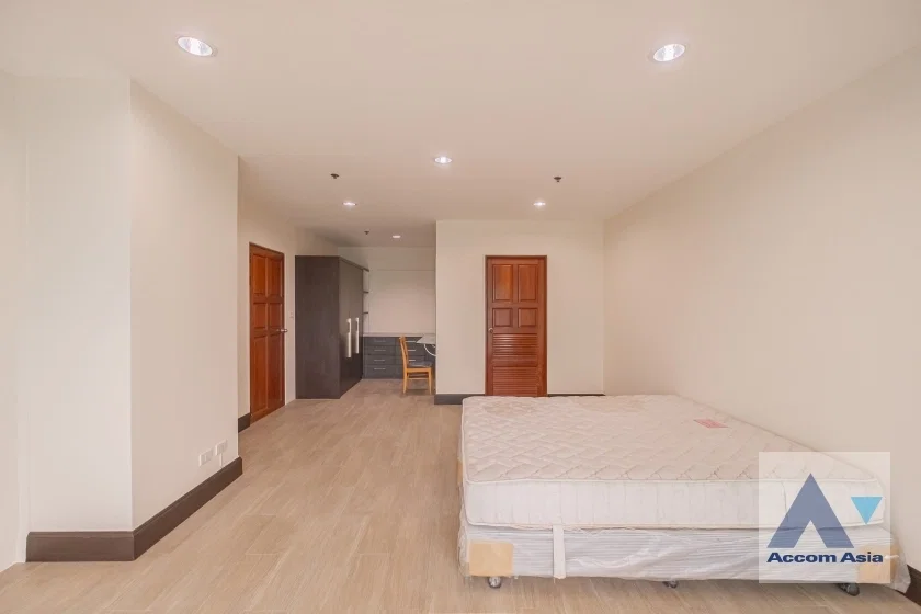 รูป 🔼🔽 AccomA 📩 Bright classic condo with marble floors near The Emporium (24648) - รูปที่ 16/20