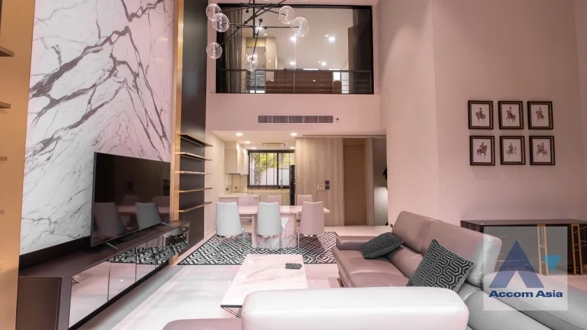 picture 🔼🔽 AccomA 📩 Pet friendly,Double High Ceiling,Corner Unit 4 BR House @Quarter 39 (AA27317) - 9/20