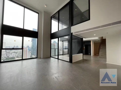 🔼🔽 AccomA 📩 Duplex Condo 2 BR Condominium @The Lofts Silom (AA42045)