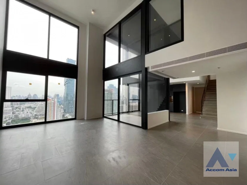 picture 🔼🔽 AccomA 📩 Duplex Condo 2 BR Condominium @The Lofts Silom (AA42045) - 1/20