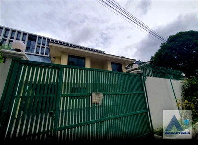 เช่าบ้านเดี่ยว เขตวัฒนา : 🔼🔽 AccomA 📩  4 BR House in Khlong Tan Nuea (AA36618)