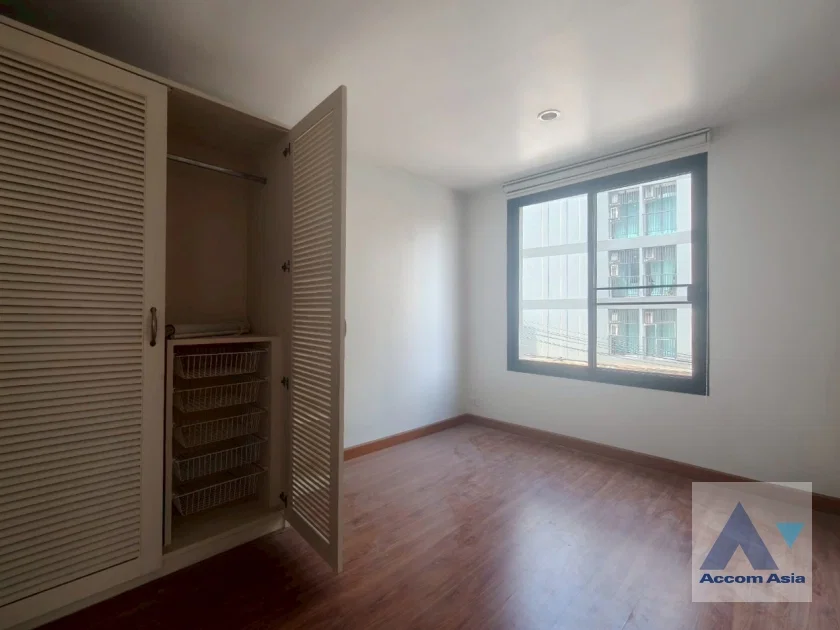 รูป 🔼🔽 AccomA 📩 Modern detached house with patio and garden in Sukhumvit (AA27905) - รูปที่ 13/16