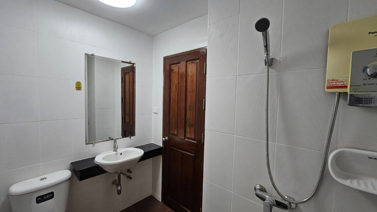 รูป ทาวน์โฮม 3.5 ชั้น ทาวน์อินทาวน์ ใกล้โรงเรียนบดินทร์เดชา - โรงเรียนนานาชาติ เชื่อมต่อเส้นเลียบทางด่วนได้ทันที พร้อมเดินทางไปเอกมัย-ทองหล่อ 🚘 - รูปที่ 24/28