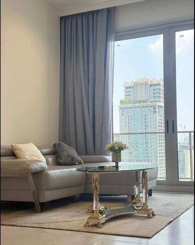 185 Ratchadamri. 1bed 70sqm. Line id: @pfagent