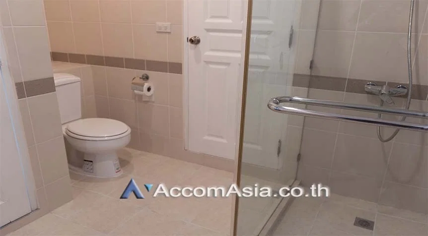รูป 🔼🔽 AccomA 📩 Spacious condo with large balcony at elder building, Promsuk (24443) - รูปที่ 7/12