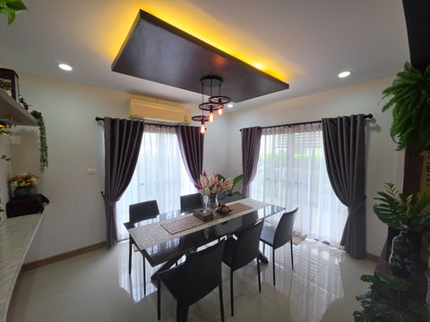 Two-story detached house for sale, fully furnished and ready to move in, priced at 3.89 million baht in Sriracha district.