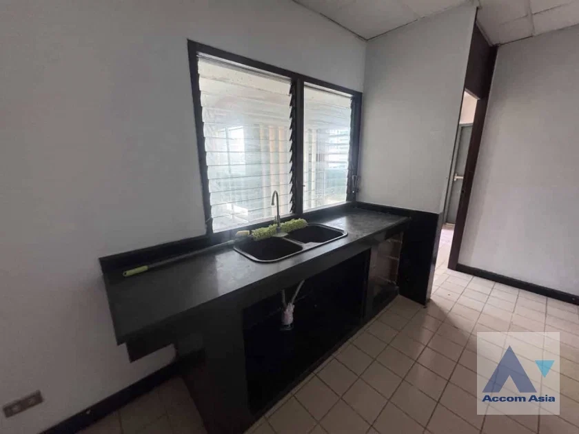 รูป 🔼🔽 AccomA 📩 Pet friendly 3 BR Condominium @City Lakes Tower Sukhumvit 16 (AA44659) - รูปที่ 9/16