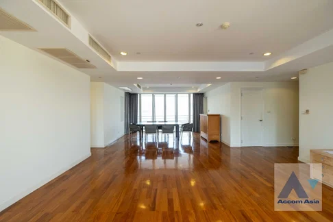 🔼🔽 AccomA 📩 Spacious condo with large layout and wraparound views (1517800)