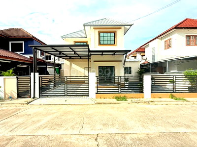 Houses for sale Bangkok : FOR SALE  HOUSE PROPERTY  3390000 BAHT.