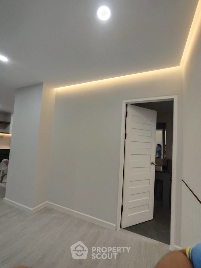 รูป คอนโด 2-ห้องนอน ที่ ดิ แอมมิธิส สุขุมวิท 39 ใกล้ BTS พร้อมพงษ์ (ID 2737334) - รูปที่ 9/18