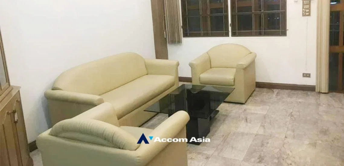 picture 🔼🔽 AccomA 📩  Classic wood-themed home with full built-ins throughout, located in Phra Khanong (AA32424) - 7/20