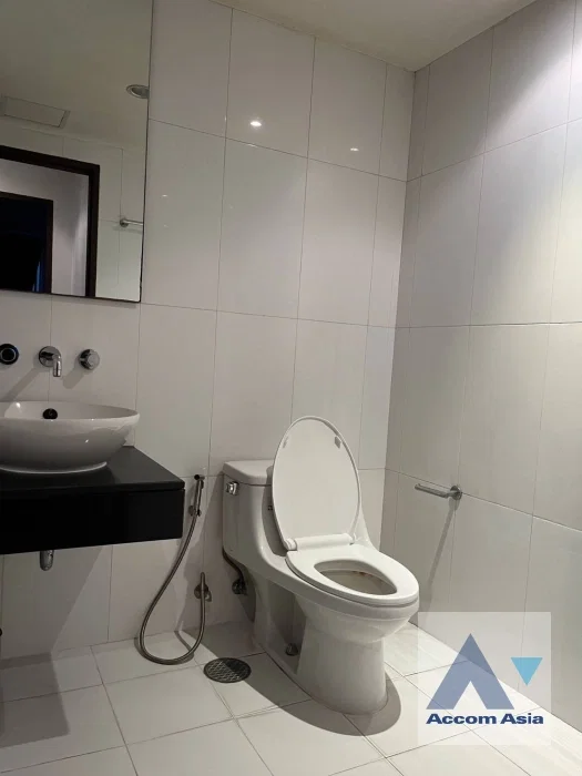 รูป 🔼🔽 AccomA 📩  2 BR Condominium @Urbana Langsuan (25050) - รูปที่ 13/17