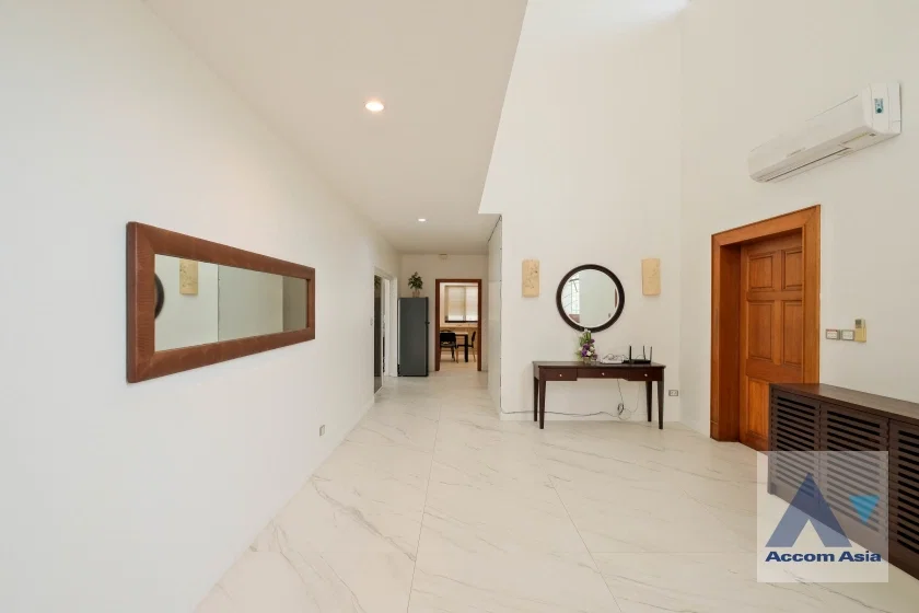 รูป 🔼🔽 AccomA 📩 Pet friendly,Private Swimming Pool 4 BR House in Phra Khanong Nuea (AA18616) - รูปที่ 8/20