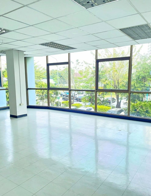 รูป อาคารพร้อมลิฟต์ ทำเลพระราม 9 ใกล้ทางด่วน ศูนย์วิจัย ใกล้ MRT วัดพระราม 9 300 ม.อาคารสำนักงาน 6 ชั้น 6 นอน 6 น้ำ 900 ตร.ม. - รูปที่ 3/8
