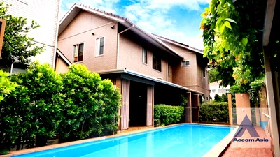 Houses for rent Khlong Toei : 🔼🔽 AccomA 📩 Pet friendly 3 BR House in Klong Tan (13000279)