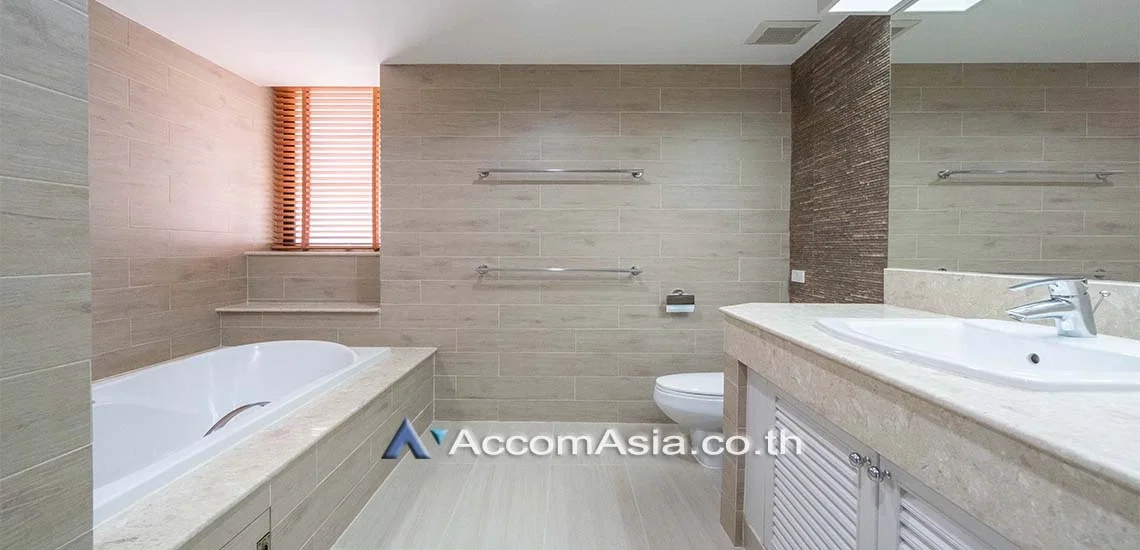 รูป 🔼🔽 AccomA 📩 Elegant wooden condominium with warm tones and dining alcove (23622) - รูปที่ 10/10