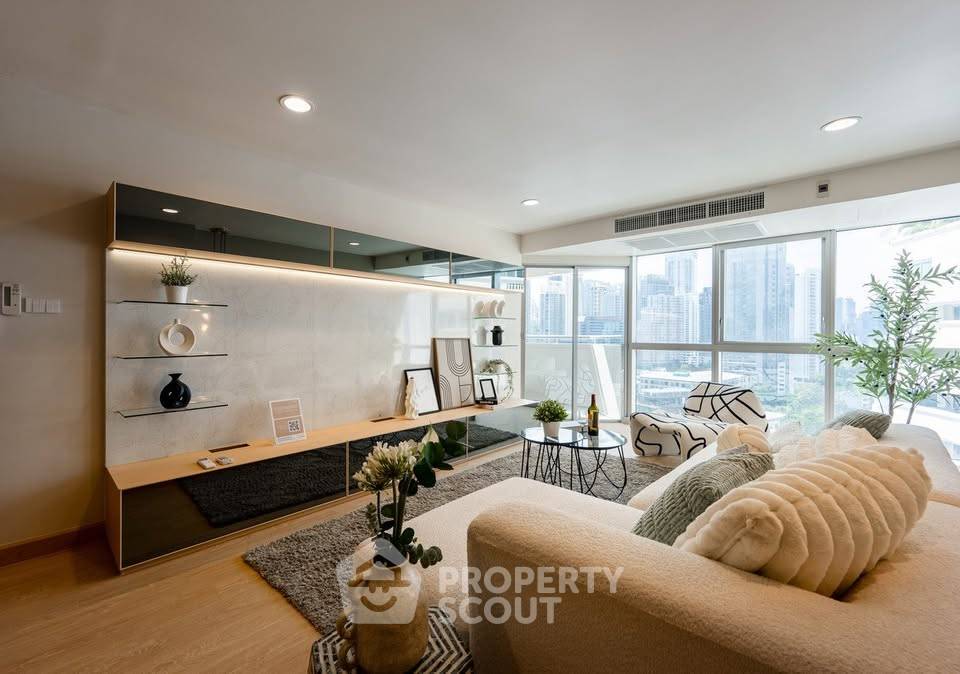 รูป คอนโด 2-ห้องนอน ที่ เดอะวอเตอร์ฟอร์ด ไดมอน ทาวเวอร์ สุขุมวิท ใกล้ BTS พร้อมพงษ์ (ID 2767863) - รูปที่ 2/15