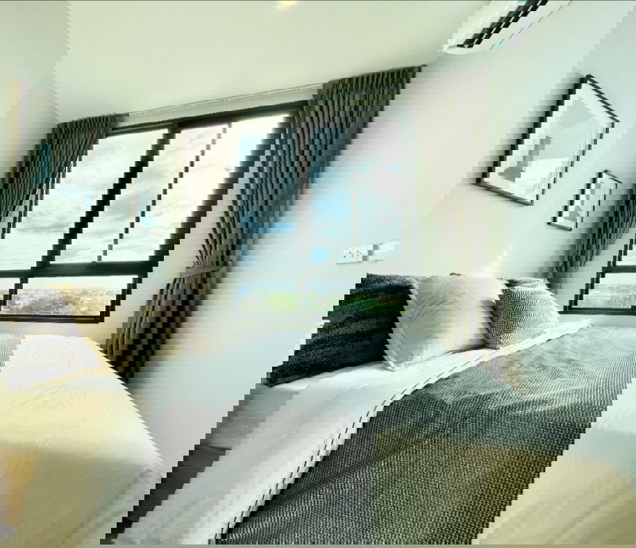 รูป New Connect ดอนเมือง คอนโดใกล้ สนามบินดอนเมือง ภายในห้องมีเฟอร์นิเจอร์ โซฟา โต๊ะ เก้าอี้ เตียง - รูปที่ 11/16