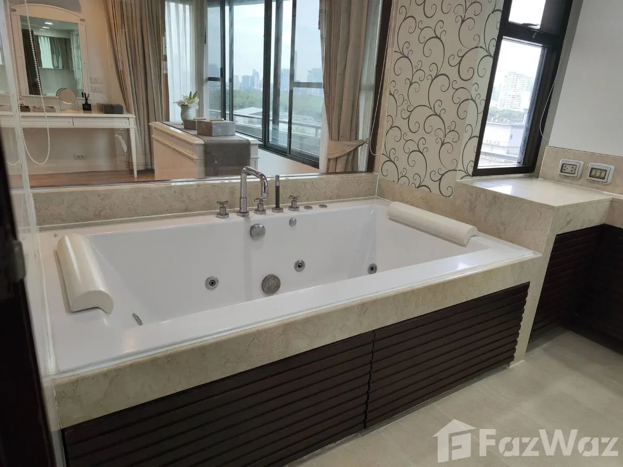 รูป คอนโดให้เช่า 4 ห้องนอน ในโครงการ เมย์แฟร์ การ์เด้น 6145852 - รูปที่ 11/21