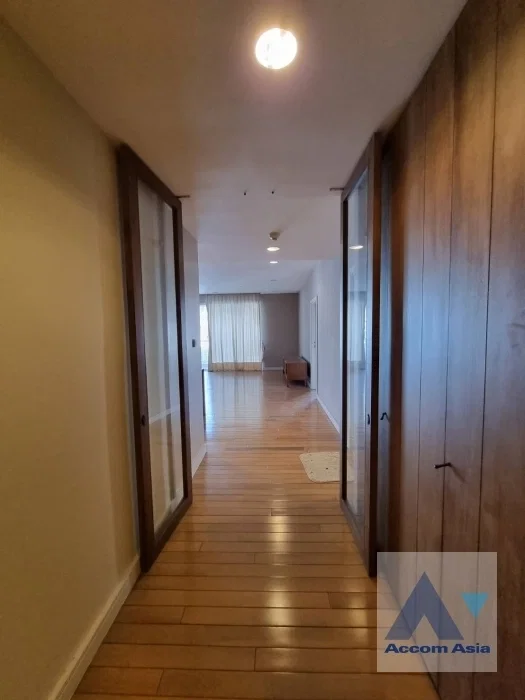 รูป 🔼🔽 AccomA 📩 Modern condo with balcony and walk-in closet at Wilshire (AA36365) - รูปที่ 10/17