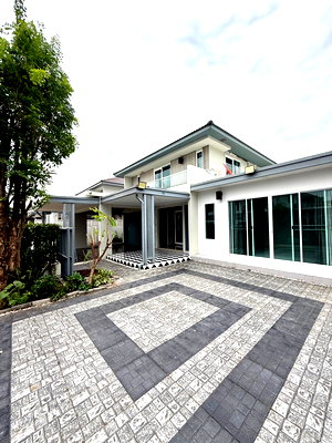 Houses for sale Samut Sakhon : Single house for sale, Mandana Phetkasem Sai 4, special price. Beautifully renovated and fully furnished, still looks very new.